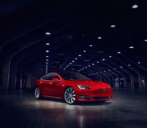 Tesla rend ses voitures encore plus autonomes avec l'Autopilot 8.0